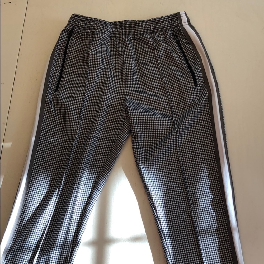 urban outfitters track pants with stripe (S)
